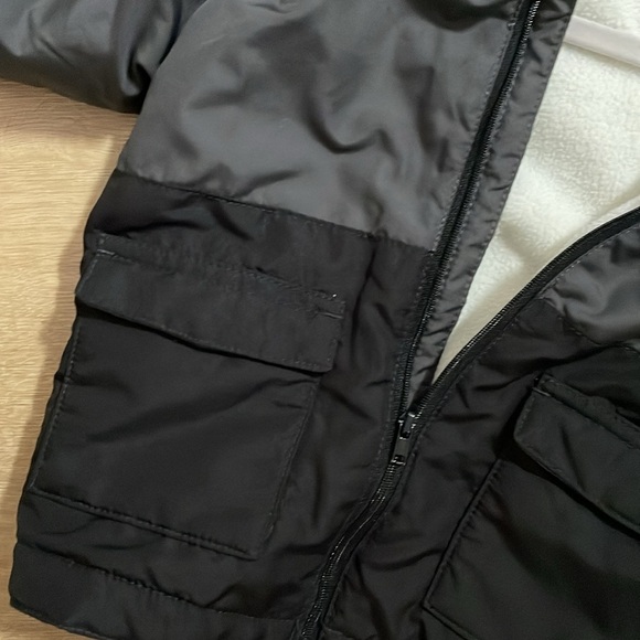 H&M Jacket - Picture 4 of 9